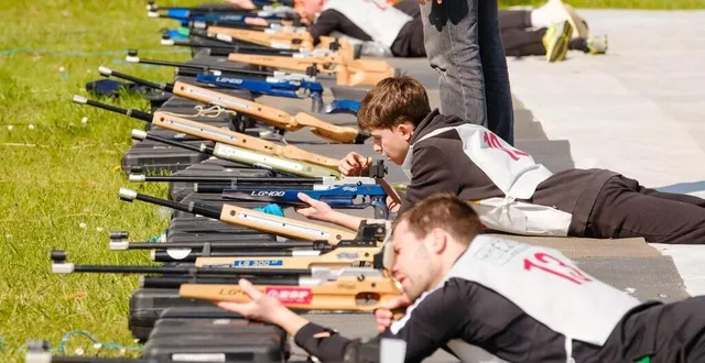 photo  course à pied et tir à la carabine sont au menu du biathlon de mansigné. ?  &copy;  dominique breugnot et reuters 
