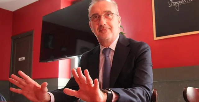 photo  jean-carles grelier, le député renaissance de la 5e circonscription de la sarthe, vient de proposer 25 nouvelles mesures pour lutter contre le cancer.  &copy;  ouest-france 