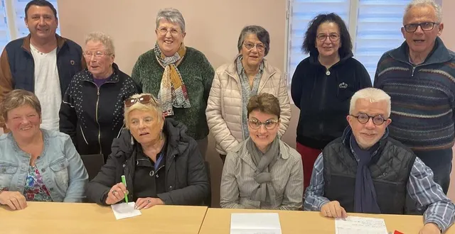 photo  le conseil d’administration de média’risle, avec le maire, philippe bigot, et son adjoint, franck deslandes.  &copy;  ouest-france 