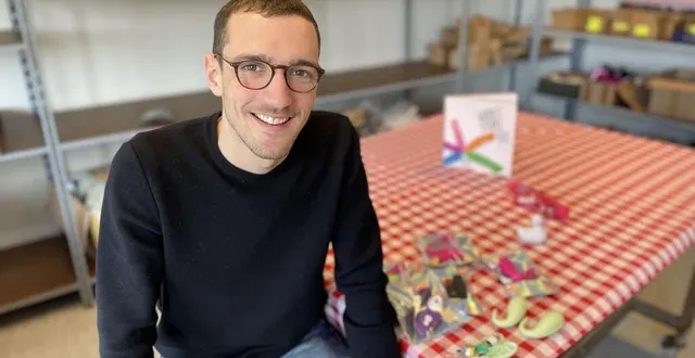 photo  bénoni paumier lance son entreprise de reconditionnement de sex-toys.  &copy;  ouest-france 