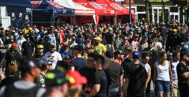 photo  une quarantaine d’espaces restauration rapide et buvettes éphémères, seront installés aux quatre coins du village du circuit manceau  &copy;  archives le maine libre denis lambert 