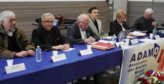 photo  le bureau de l’adamo, l’association des anciens maires de l’orne, présidée par alain lenormand, a animé son assemblée générale, jeudi 28 mars, à la salle des fêtes de saint-denis-sur-sarthon  &copy;  ouest-france 