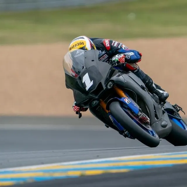 photo la yamaha championne du monde a effectué 97 tours.  ©  arnaud despelchain