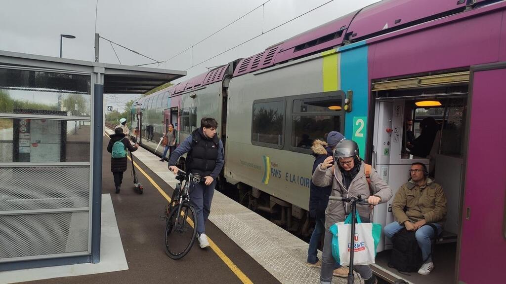 Plus rapide, moins cher… Entre Angers et Trélazé, le train surclasse la