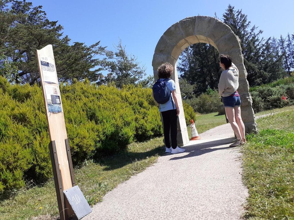 À La Maison Des Minéraux De Crozon La Curiosité Est Un Précieux Défaut 