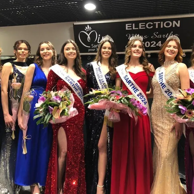 photo photo de famille pour les candidates 2024  ©  photo le maine libre