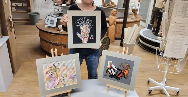 photo  à malicorne-sur-sarthe, huit œuvres de brodeuses afghanes sont exposées.  &copy;  photo : association des artisans d’art et artistes de malicorne 