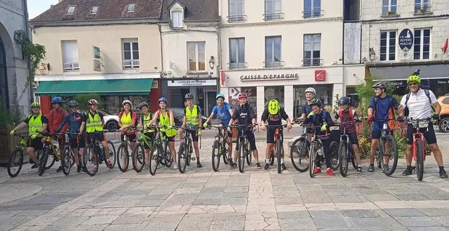 photo  au cours du dernier camp vélo.  &copy;  archives eric ménager 