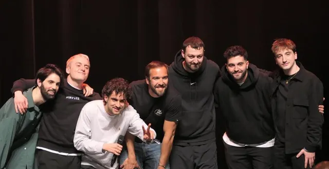 photo  (de gauche à droite) simon pintault, hugo tout seul, tom baldetti, franjo et roman frayssinet ont assuré le spectacle lors du gala de la perche, organisé par romain bracq, avec l’aide d’henry fexa.  &copy;  le maine libre 