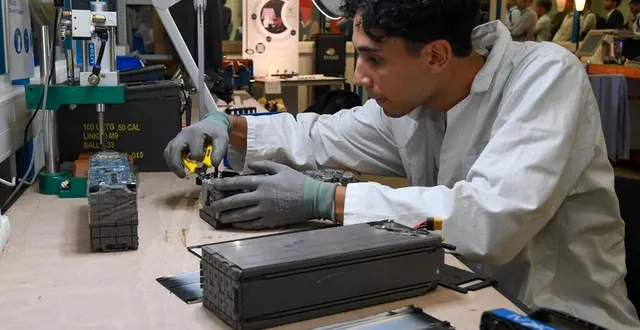 photo  verrières-en-anjou, le 6 octobre 2023. la start-up voltr reconditionne des batteries au lithium.  &copy;  archives co - laurent combet 