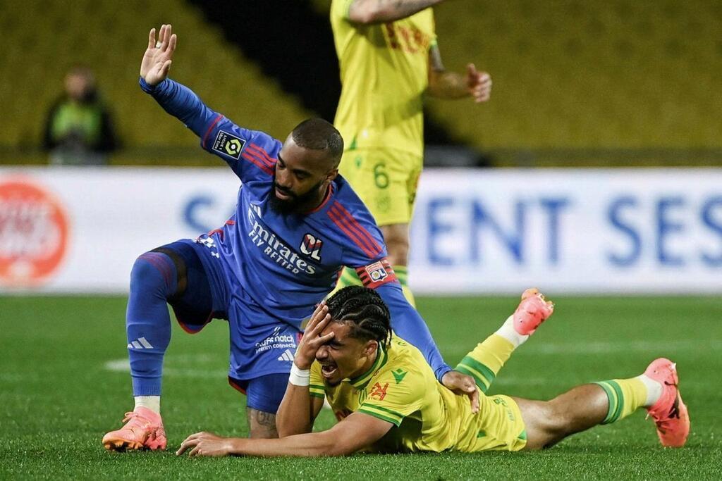 Polémique. Le FC Nantes est-il arbitré comme les autres clubs de Ligue ...