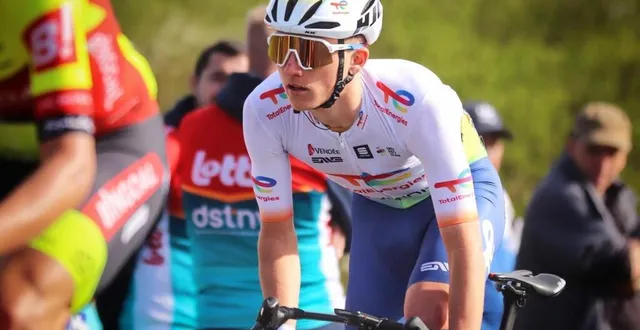 photo  thomas gachignard a vécu son premier paris-roubaix ce dimanche 7 avril 2024, couronné par une belle 30e place.  &copy;  blaise chauvière 