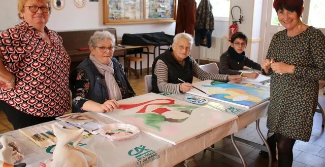 photo  en présence de maryline sangleboeuf, à gauche, annie françois, à droite, apporte ces conseils aux élèves  &copy;  ml 