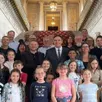 photo 40 aignéennes et aignéens ont participé à la visite du sénat samedi 6 avril.