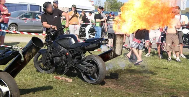 photo  les festivités qui entourent les 24 heures motos ont eu leur lot de débordements, lors des précédentes éditions.  &copy;  archives ouest-france 
