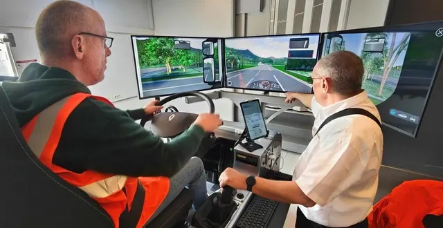 photo  un simulateur pour tester la conduite de camion.  &copy;  ouest-france 