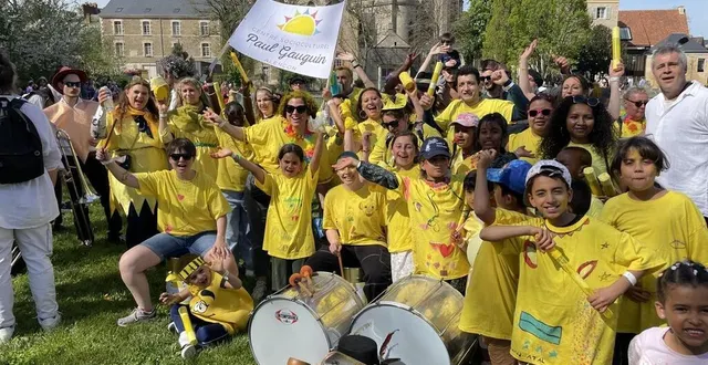 photo  le centre social paul-gauguin, dans le quartier de perseigne, était en jaune pour cette édition 2024 du carnaval d’alençon (orne).  &copy;  ouest-france 