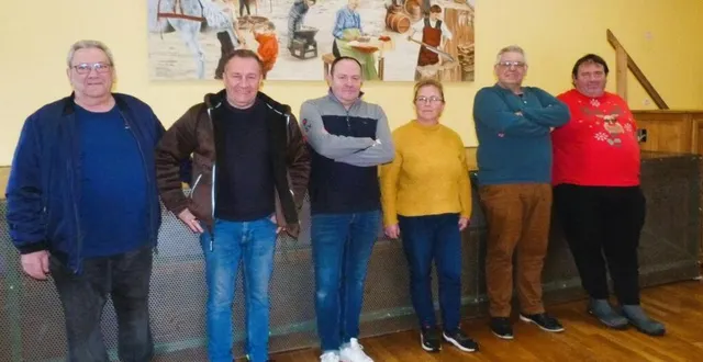 photo  le nouveau bureau du comité des fêtes de gréez-sur-roc.  &copy;  le maine libre 