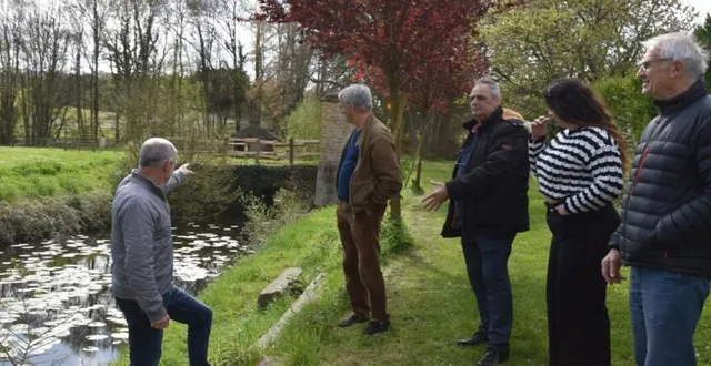 photo  les peintres pourront s’installer au bord des douves.  &copy;  le maine libre 