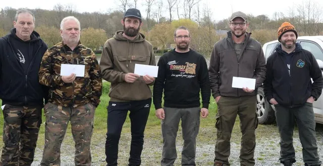 photo  le podium : ces six pêcheurs totalisent plus de 167 kg de carpes, toutes remises à l’eau.  &copy;  le maine libre 