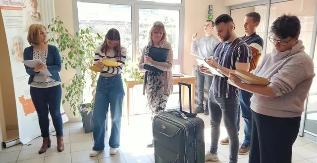 photo  huit demandeurs d’emploi sont partis à la découverte des métiers de l’autonomie.  &copy;  ouest-france 