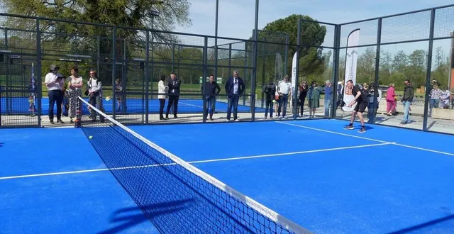 photo  après le coupage de ruban, une démonstration de padel était au programme.  &copy;  ouest-france 