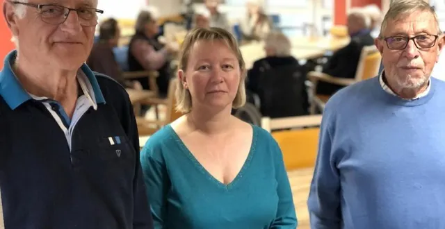 photo  le maire michel briffault, sophie lambert et jean-claude perrot, sont membres du ccas (centre communal d’action sociale) qui gère l’ehpad.  &copy;  le maine libre 