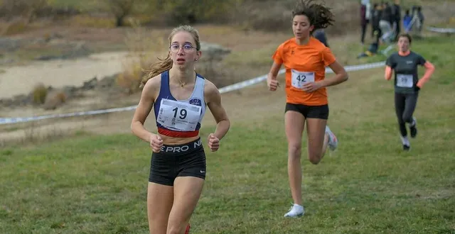 photo  jessica lallemand.  &copy;  co – eric chauvet 