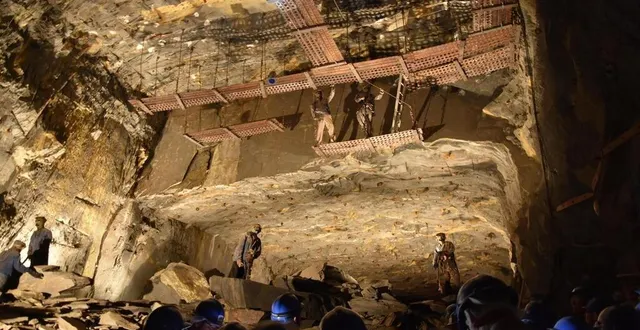 photo  les visiteurs individuels ont représenté 86 % du public de la mine bleue en 2023.  &copy;  archives co 