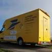 photo la poste lance des camions bureaux de poste itinérants dans cinq départements de france.