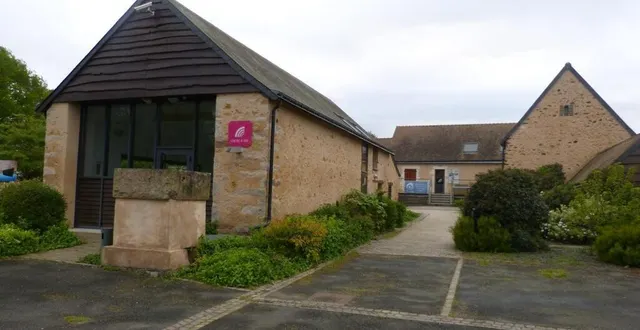 photo  le centre d’art sur l’île moulinsart.  &copy;  le maine libre 