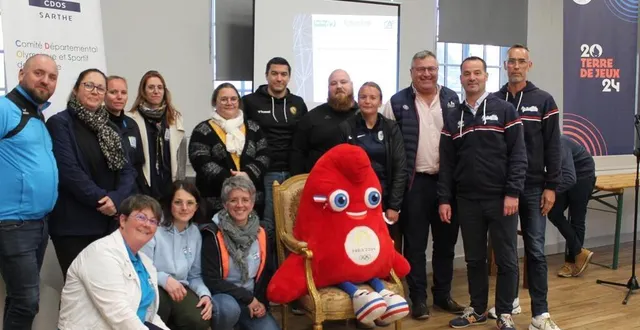photo  à la clôture de cette compétition intellectuelle et sportive, un vin d’honneur a été offert aux participants.  &copy;  le maine libre 