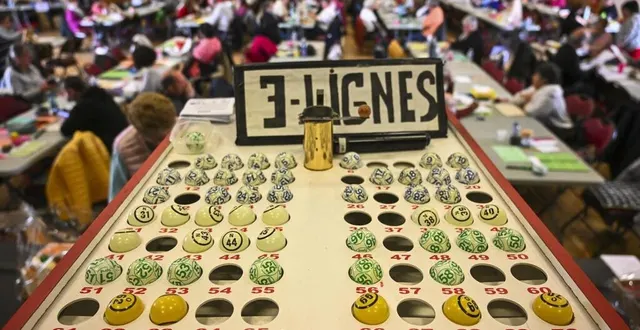 photo  en sarthe, les salles de loto sont toujours bien remplies, mieux vaut arriver un peu en avance.  &copy;  archives le maine libre denis lambert 