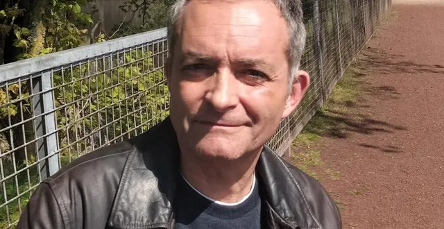 photo  jean-françois ouvrard, conseiller numérique, souhaite rendre les personnes autonomes en informatique.  &copy;  ouest-france 