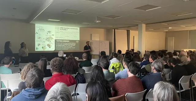 photo  le premier atelier-débat autour de la création d’une caisse commune d’alimentation s’est tenu jeudi 18 avril 2024, à la salle polyvalente émile-halbout de flers (orne).  &copy;  ouest-france 