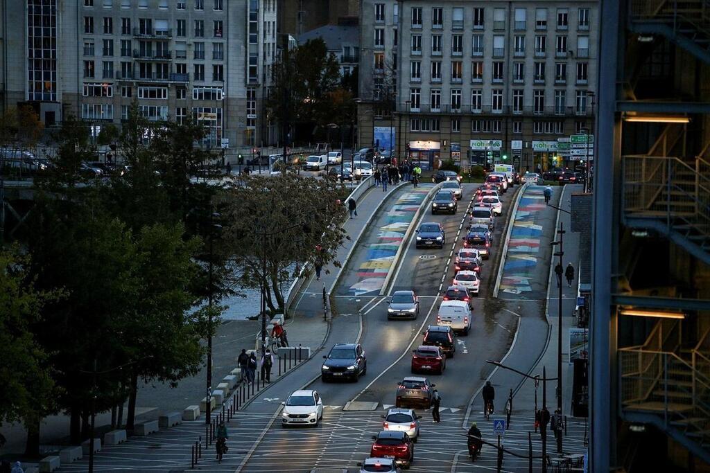 Au cœur de Nantes, le pont AnnedeBretagne interdit aux voitures