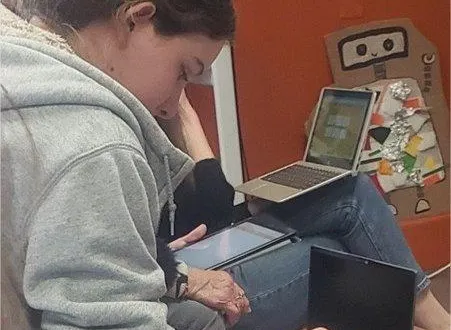 photo  l’atelier a attiré des ados et des adultes.  &copy;  le maine libre 