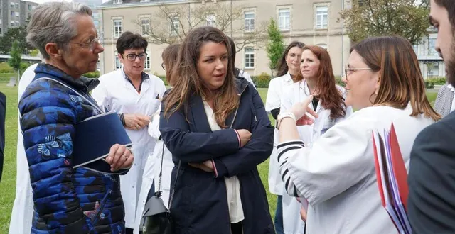 photo  visite des députées julie delpech et élisabeth borne, au chm pour parler de la fin de vie.  &copy;  le maine libre 