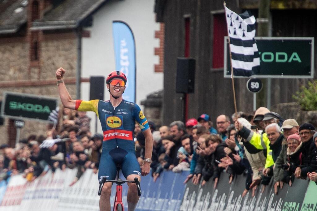 Tour de Bretagne 2024. Jakob Söderqvist remporte la bataille des marais