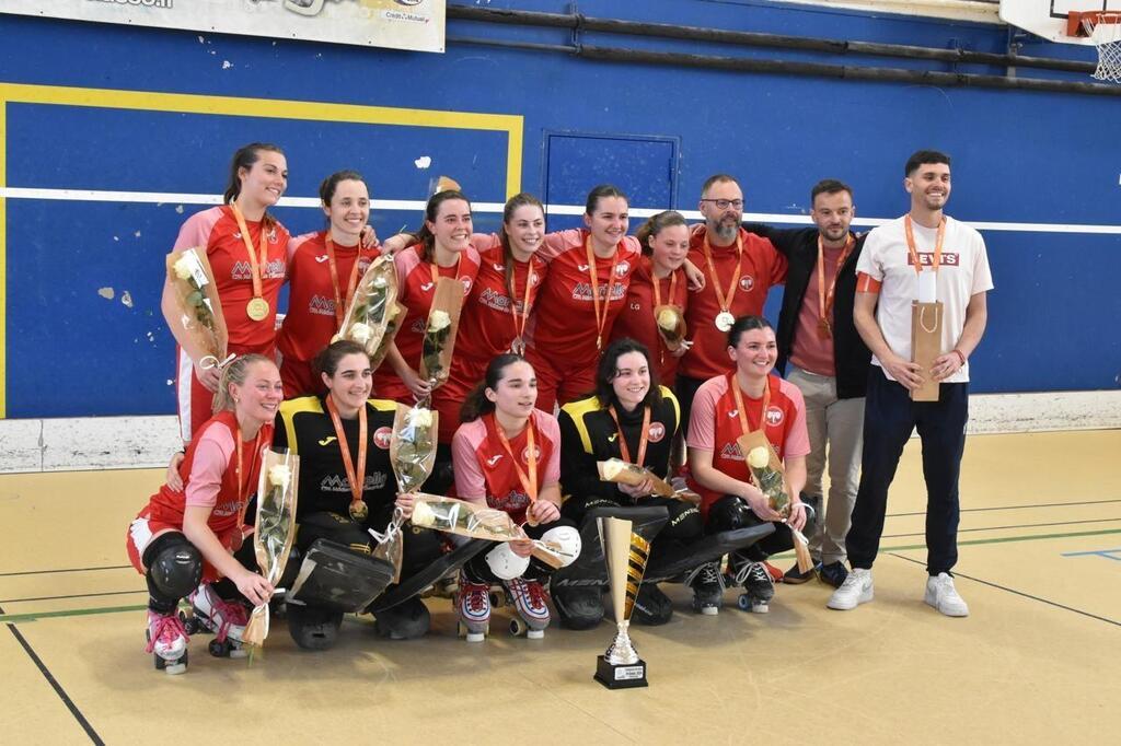 « Des pleurs de joie » pour les championnes de France de rink-hockey ...