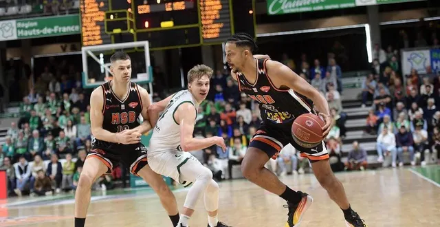 photo  apic, howard et le msb s’inclinent au bout d’un match âpre au portel.  &copy;  photopqr/voix du nord/marc demeure 