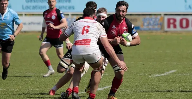 photo  chris massyn et les niortais jouaient leur fin de saison à mâcon, ce dimanche 28 avril 2024.  &copy;  co - benoit felace 