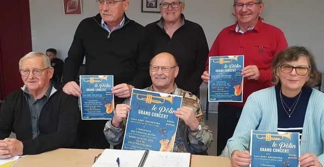 photo  assis, les organisateurs de l’association bernard touchet, thierry carré, claudie carré. debout, les élus : le maire, christian lelarge, et ses adjoints, catherine donné et gérard rocton.  &copy;  ouest-france 