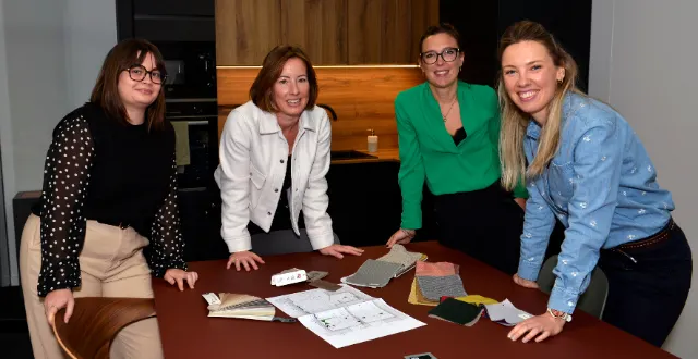 photo l'équipe de make agencement. de gauche à droite : louise place, julie varlin, ingrid mehault, delphy vinet &copy; make agencement