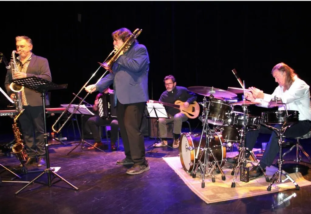 HédéBazouges. Ce saxophoniste s’est produit avec les frères Brubeck