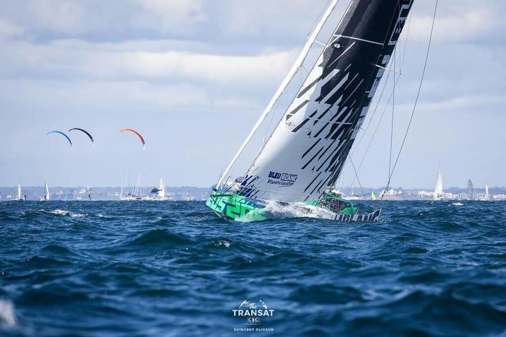 Voile. Transat CIC abandon pour Quentin Le Nabour (Bleu blanc) en