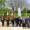 photo  élus et anciens combattants réunis en mémoire des déportés. 