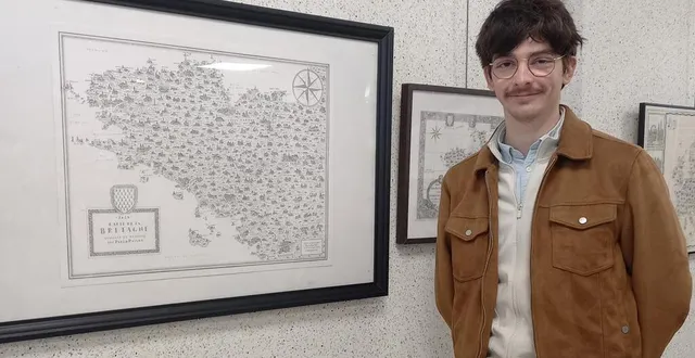 photo  la carte de la bretagne signée pablo raison a été exposée pour la première fois à la médiathèque de villaines-la-juhel (mayenne), fin mars.  &copy;  photo : dr 