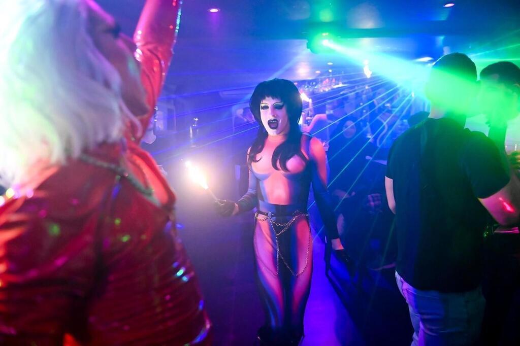 Près d’Avranches, un cabaret propose une soirée drag-queen - Rennes ...