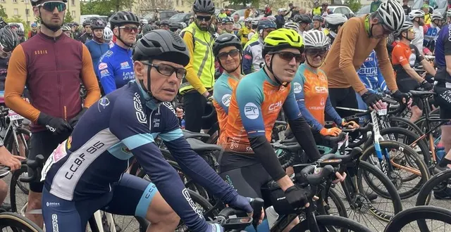 photo  prêts à s’élancer pour 155 km sur les routes ornaises.  &copy;  ouest-france 